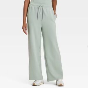 NWT All in motion ribbed airy sleek high rise pants